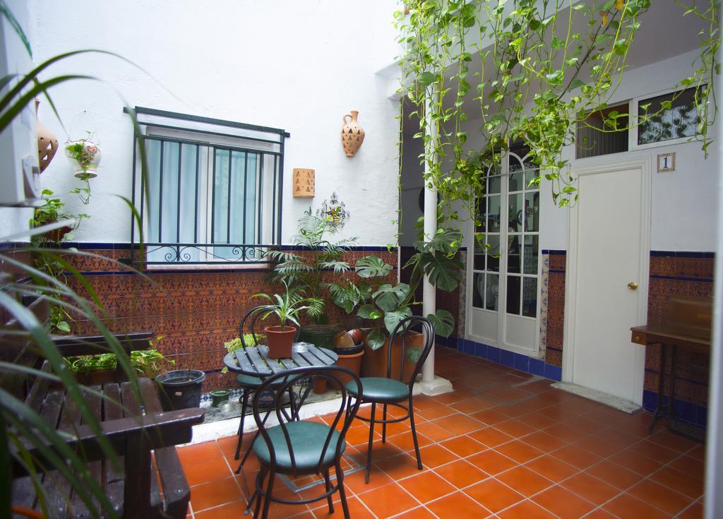 Pensión Santa María la Blanca Sevilha Exterior foto