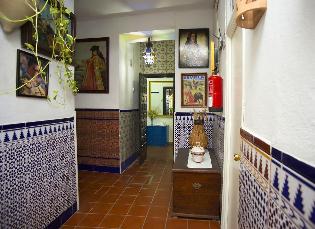 Pensión Santa María la Blanca Sevilha Exterior foto