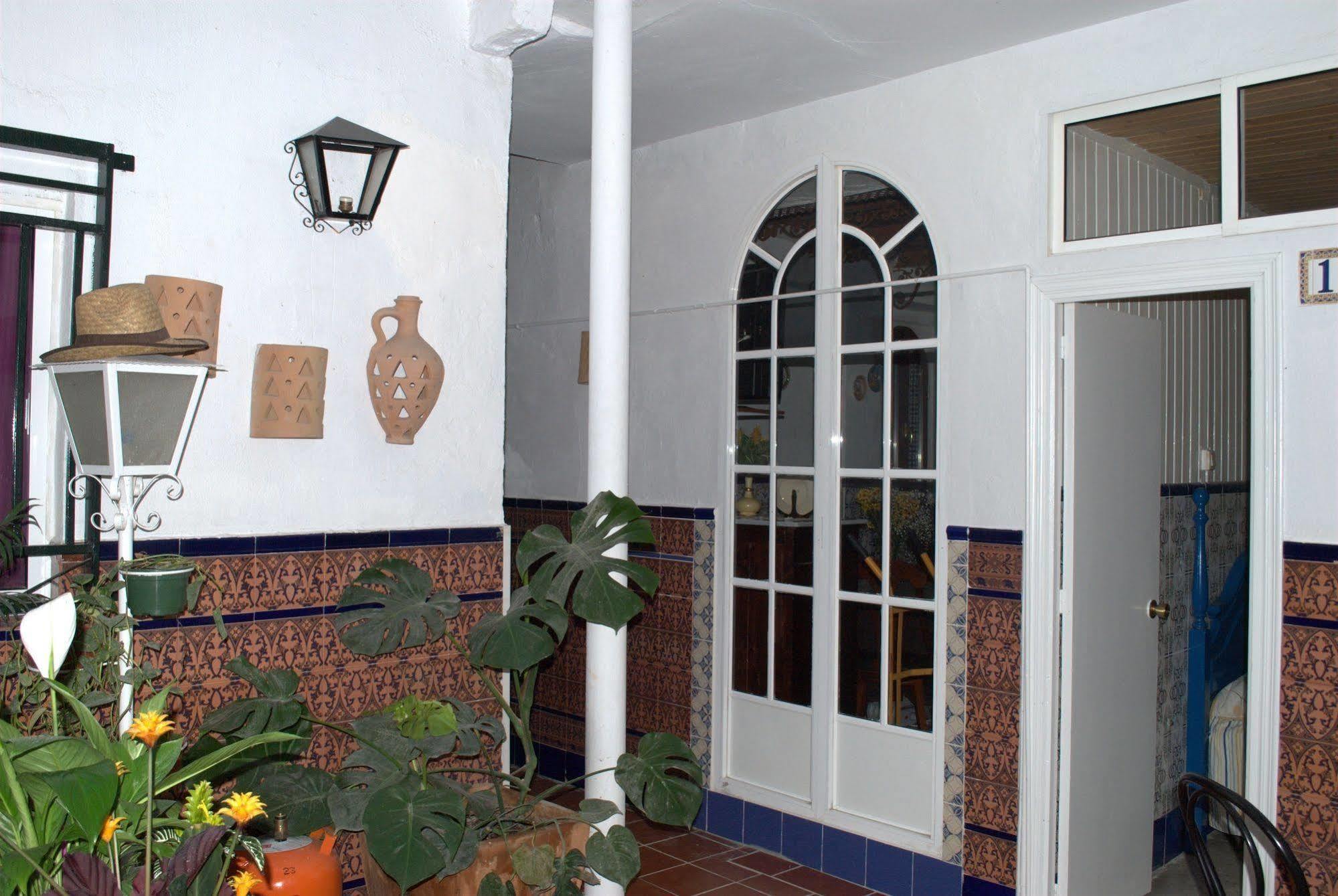 Pensión Santa María la Blanca Sevilha Exterior foto